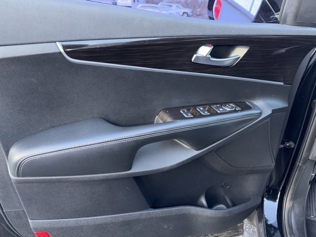 Used 2020 Kia Sorento L image 11