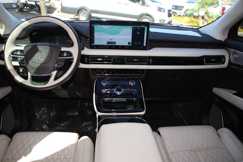 Certified 2022 Lincoln Nautilus Black Label AWD/4WD image 14