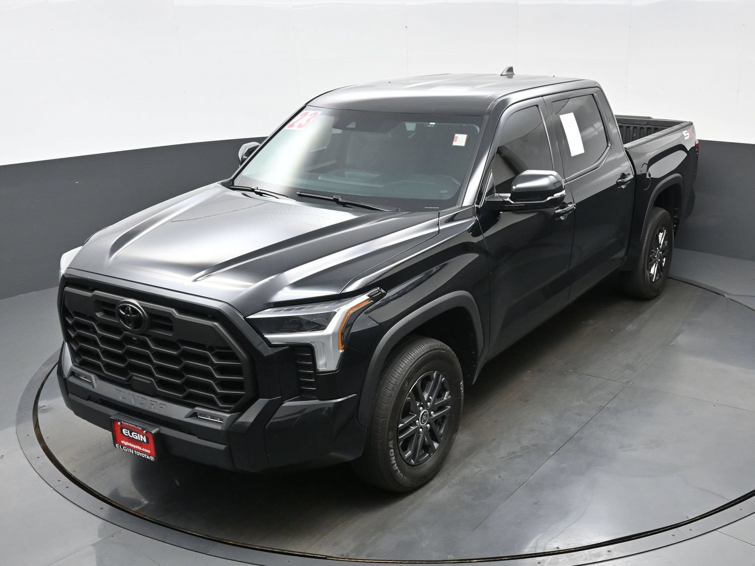 Used 2023 Toyota Tundra SR5 w/ SR5 Convenience Package AWD/4WD image 40