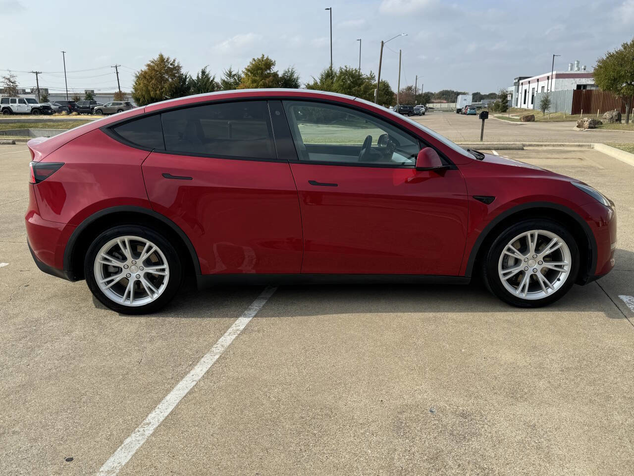 Used 2021 Tesla Model Y Long Range image 4