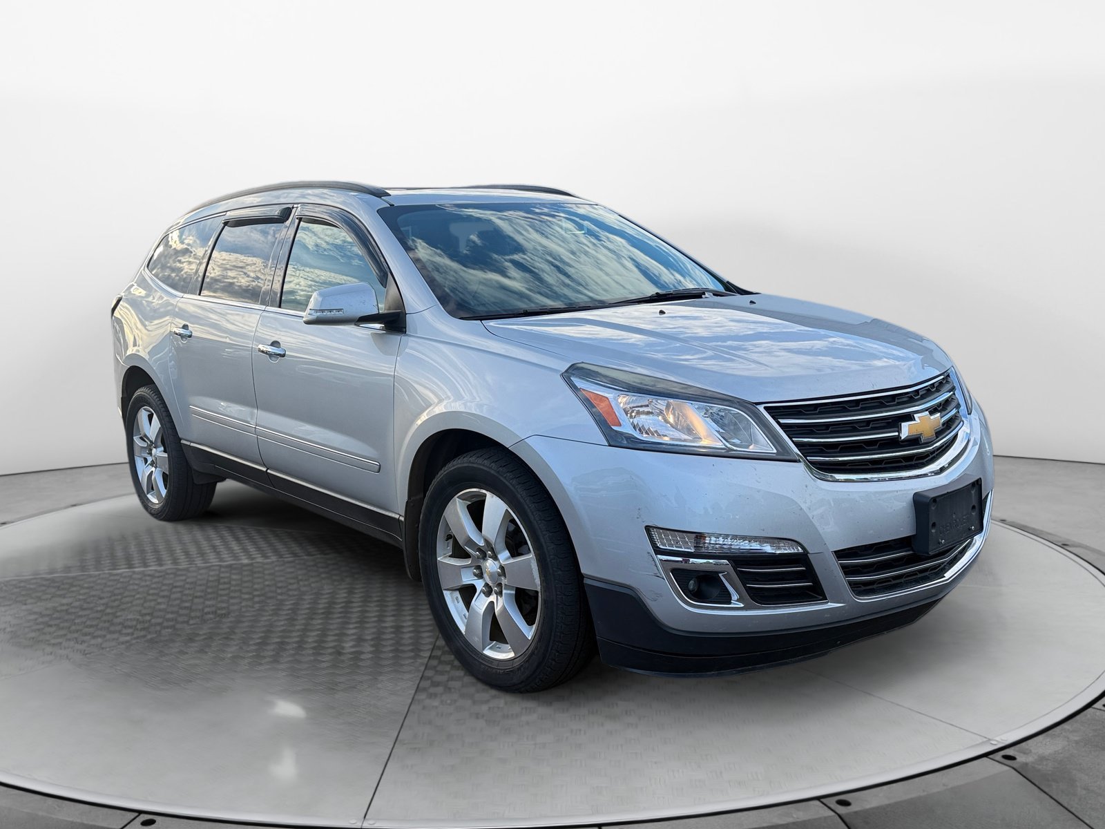 Used 2013 Chevrolet Traverse LTZ AWD/4WD image 4