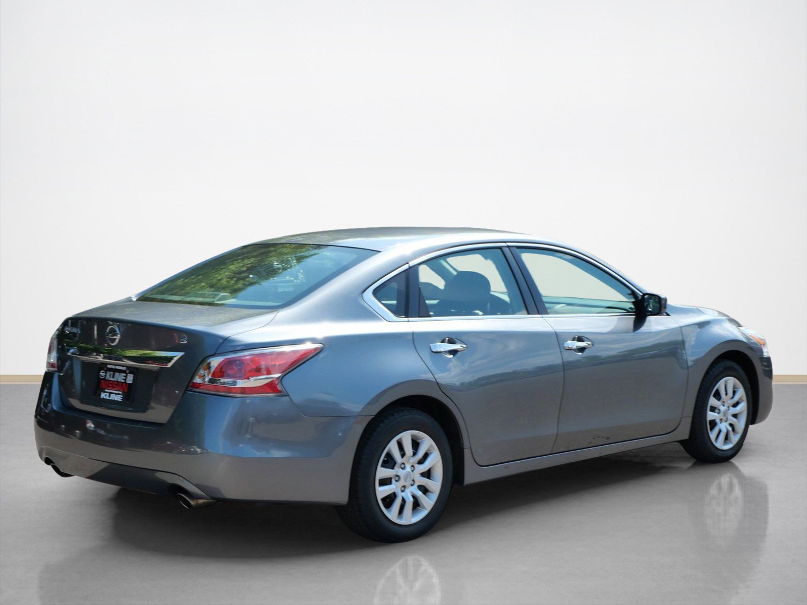 Used 2015 Nissan Altima 2.5 S w/ Power Driver Seat Package FWD image 5