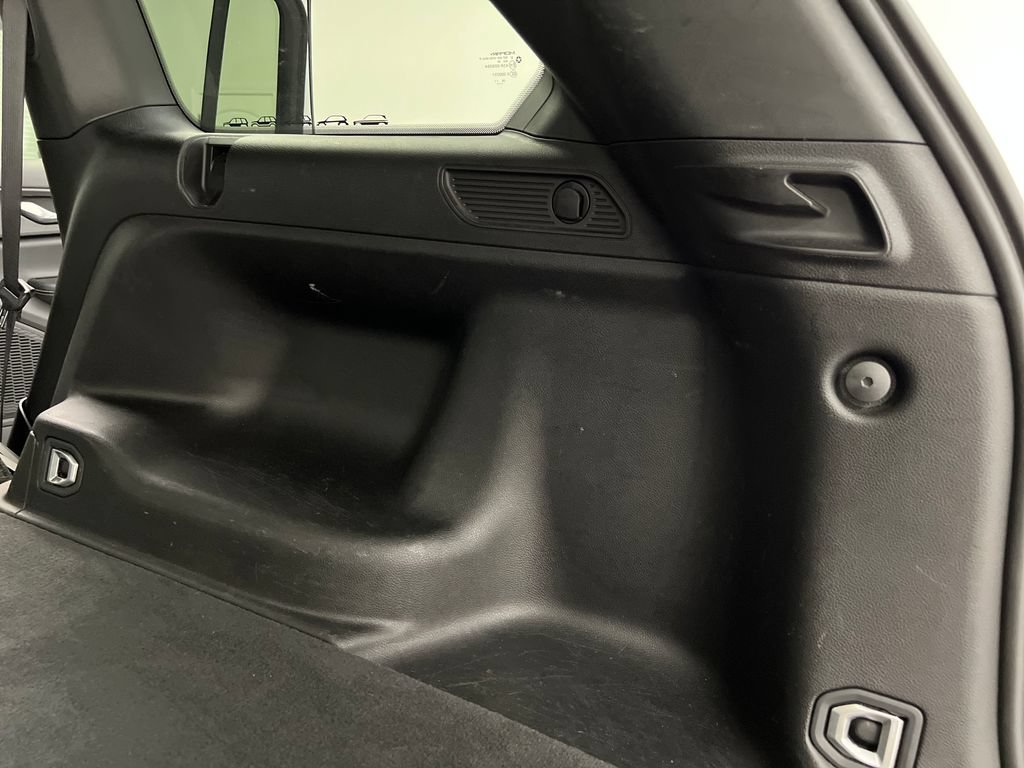 Used 2025 Jeep Grand Cherokee Altitude AWD/4WD image 40