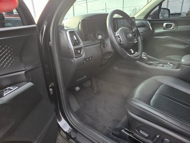 Used 2021 Kia Sorento S image 4