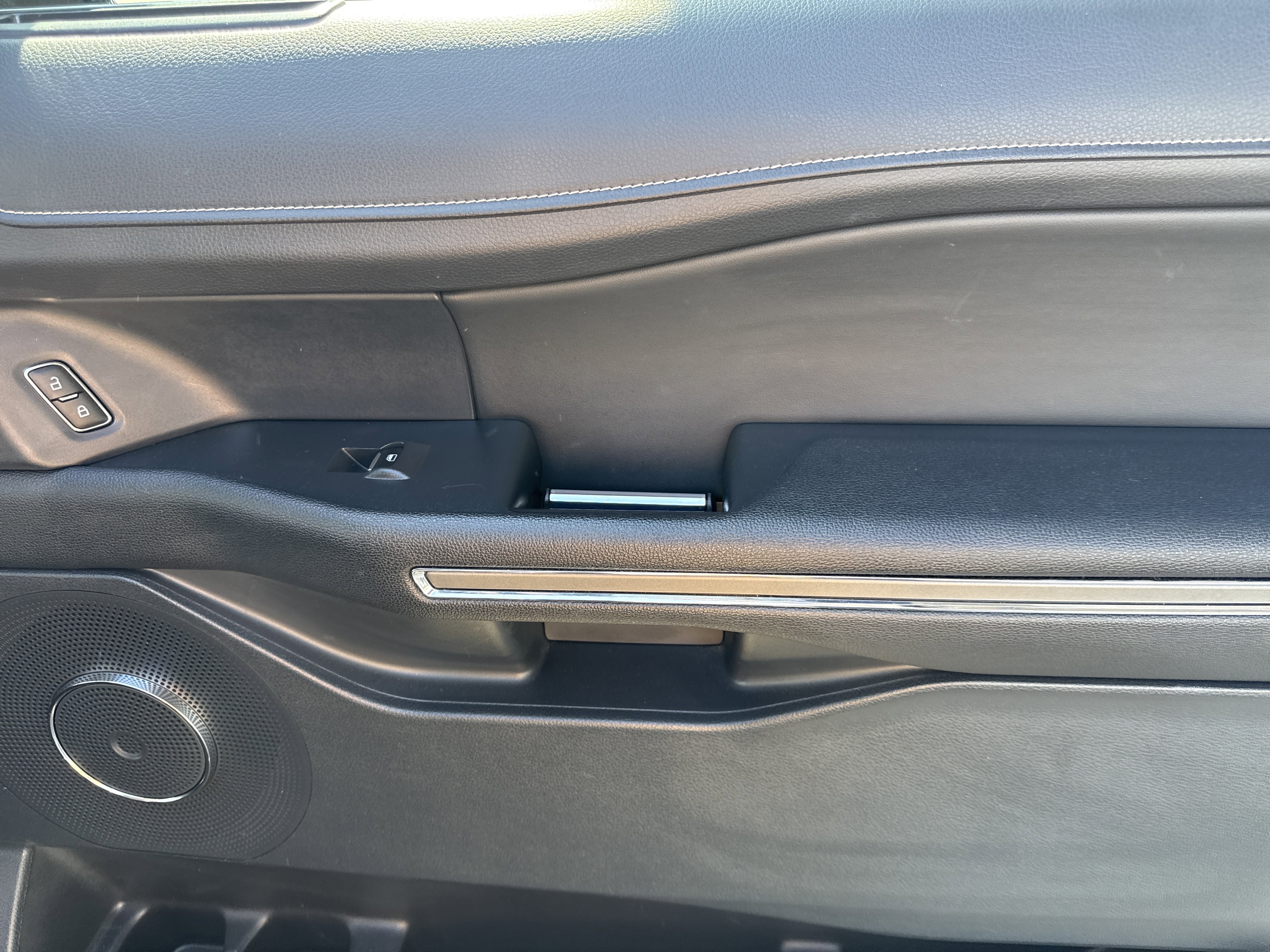 Used 2022 Ford Expedition Max XLT image 18