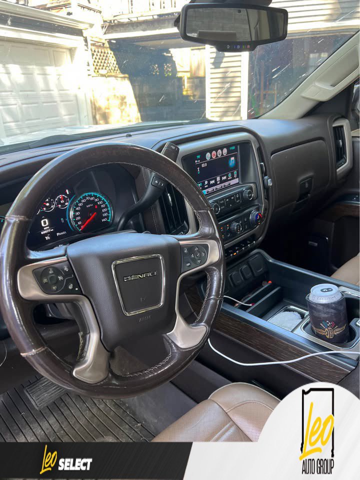 Used 2018 GMC Sierra 1500 Denali w/ Denali Ultimate Package AWD/4WD image 11