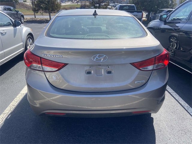Used 2013 Hyundai Elantra Limited w/ Technology Pkg image 3