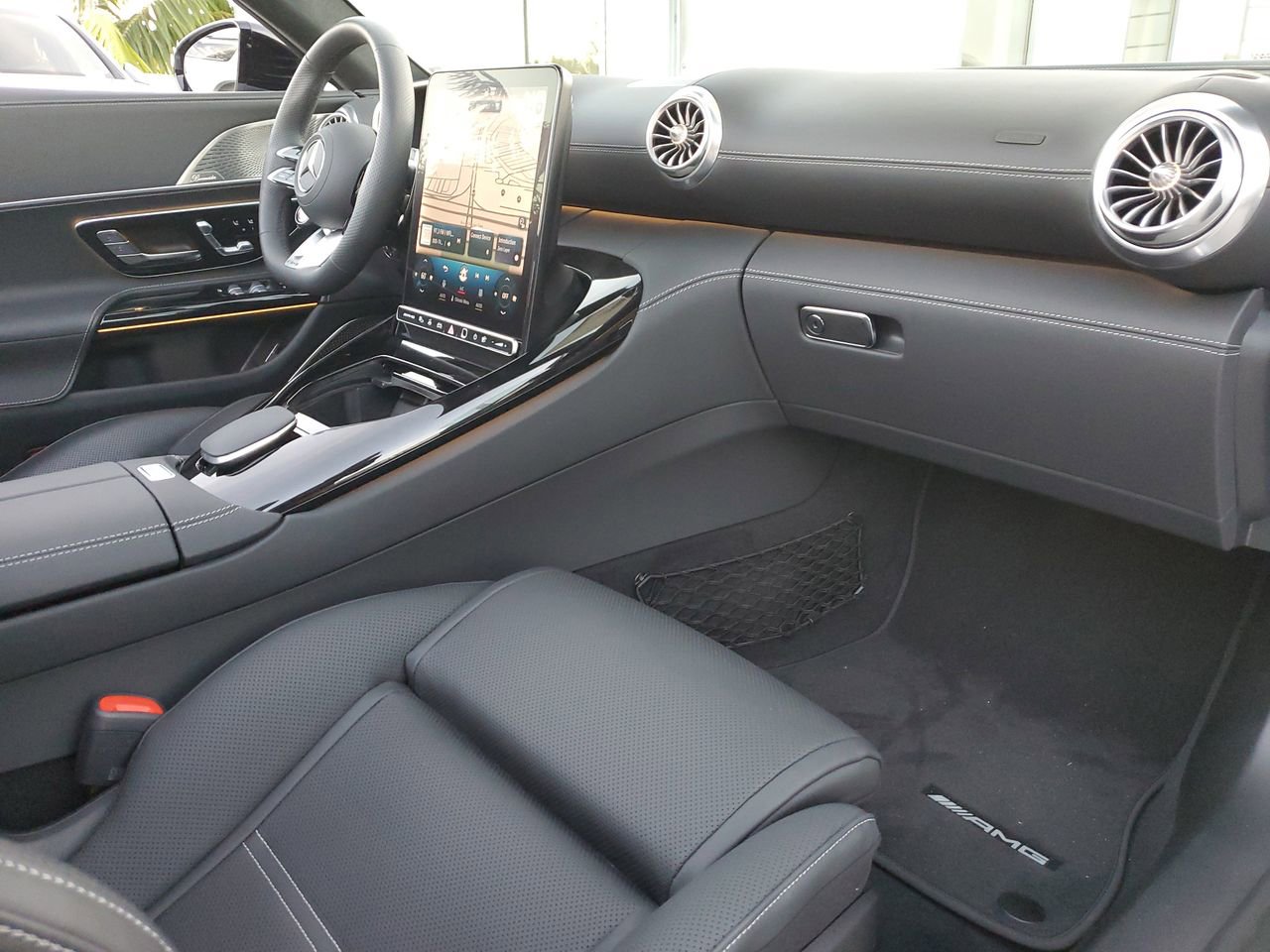 New 2025 Mercedes-Benz SL 63 AMG 4MATIC image 11