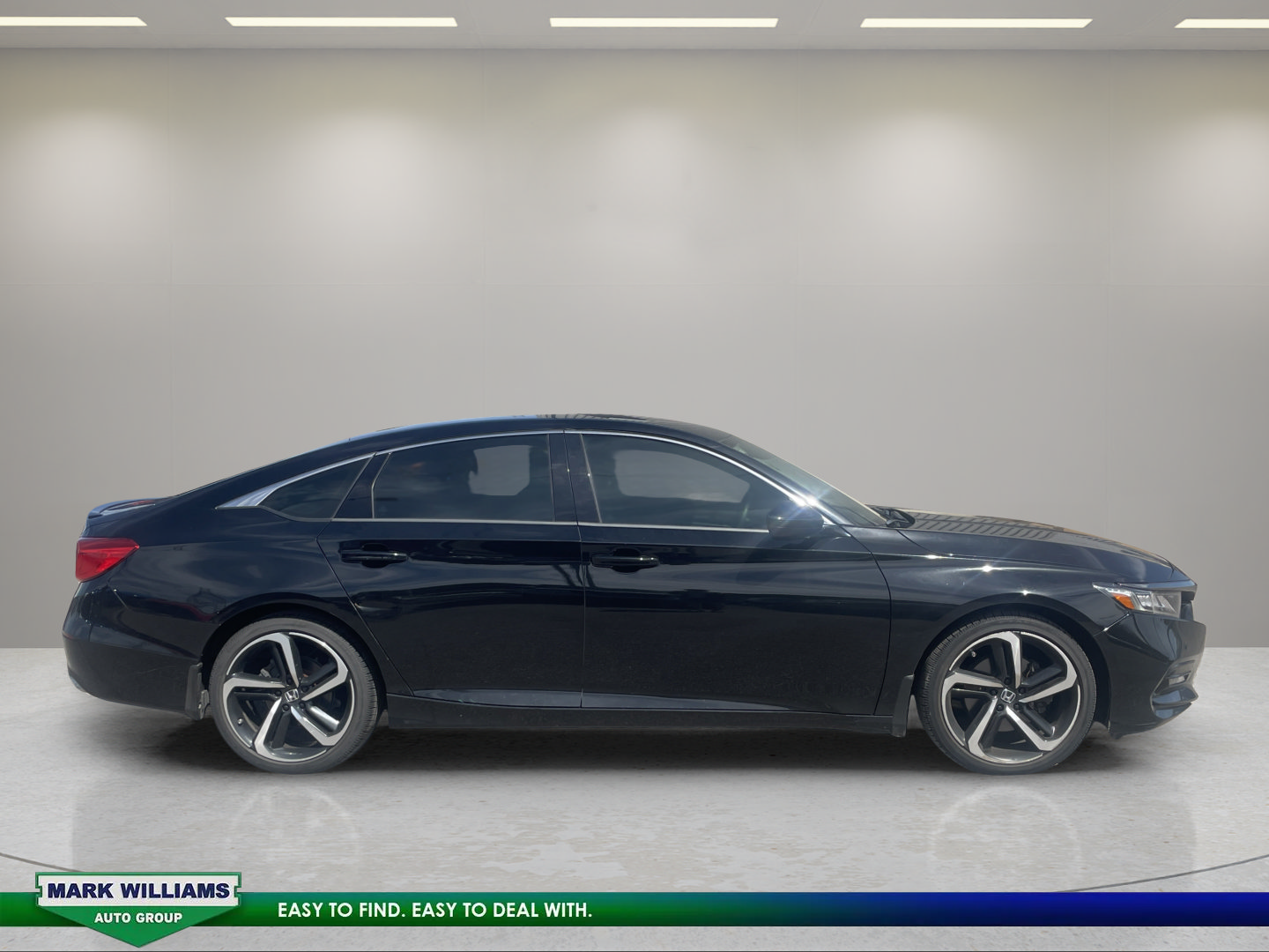 Used 2019 Honda Accord Sport image 3