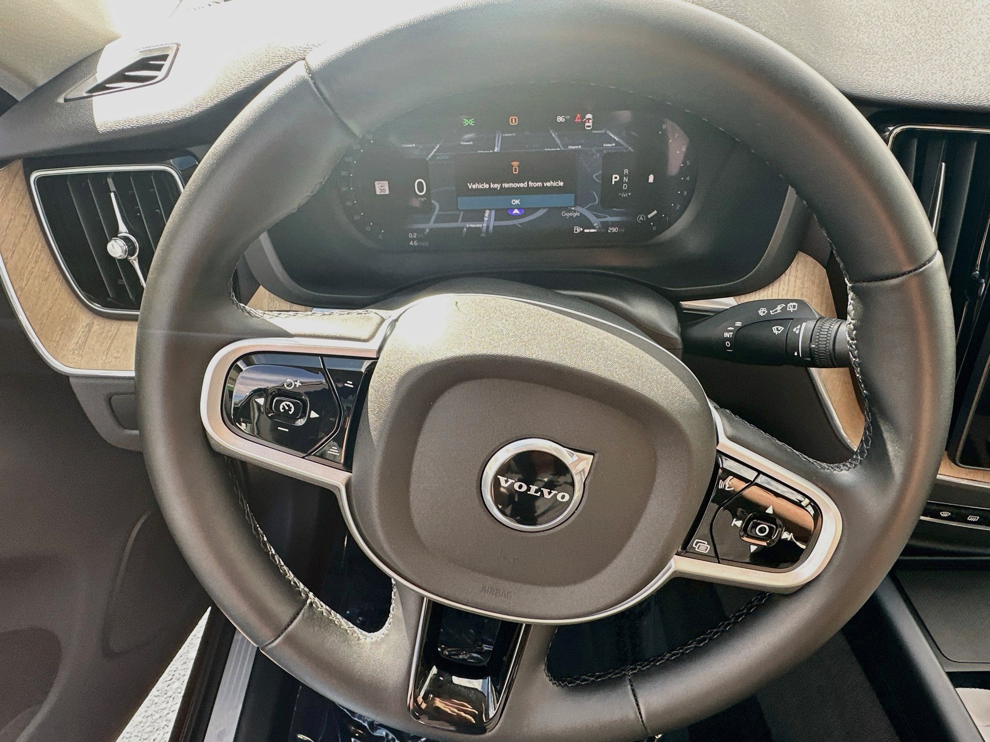 Used 2026 Volvo XC60 B5 Plus AWD/4WD image 18