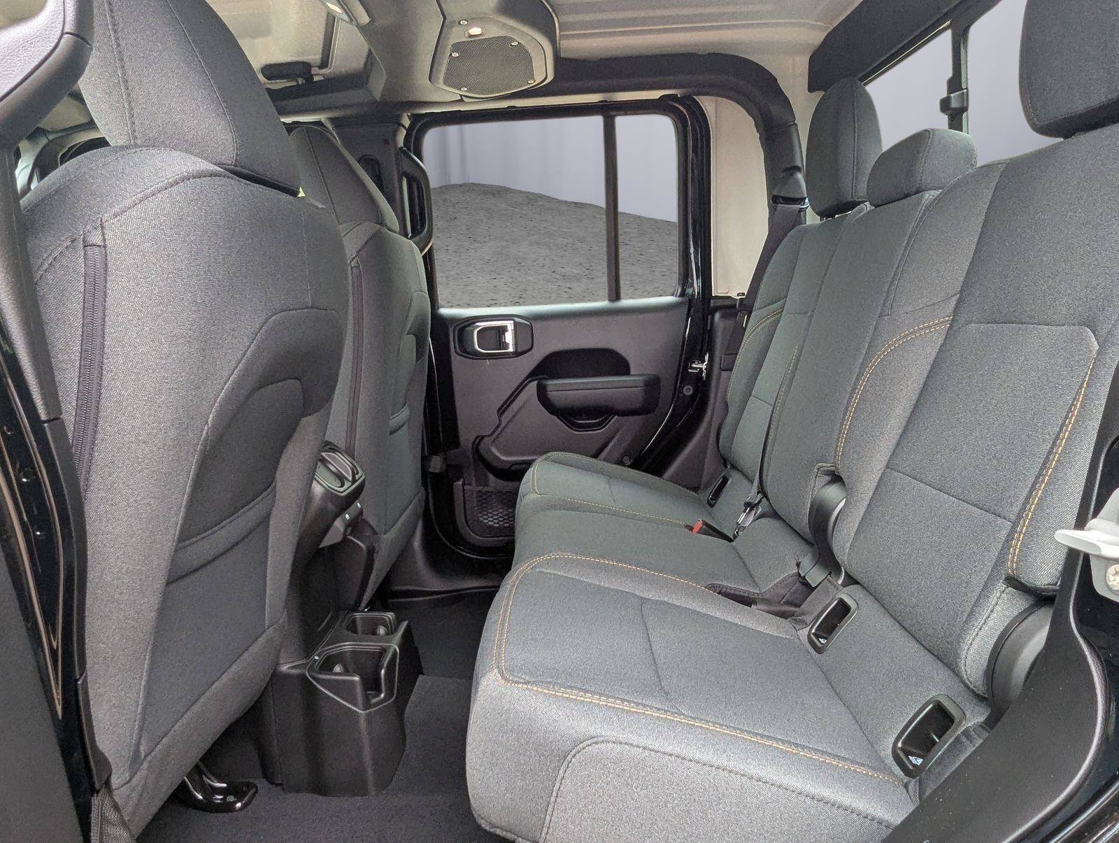 New 2026 Jeep Gladiator Sport AWD/4WD image 16