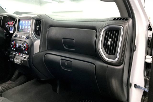 Used 2020 Chevrolet Silverado 2500 LT w/ Convenience Package image 16