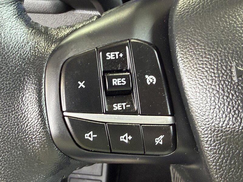 Used 2020 Ford Escape SE Sport FWD image 25
