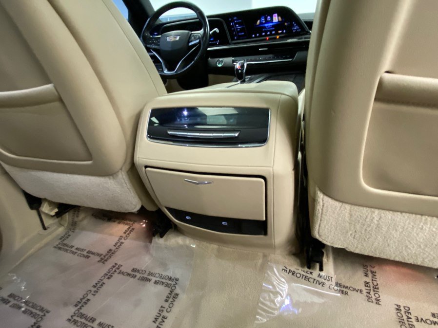 Used 2021 Cadillac Escalade ESV Premium Luxury AWD/4WD image 41