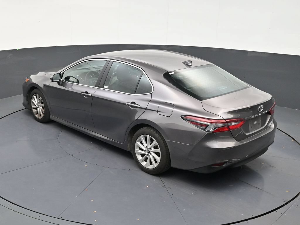 Used 2022 Toyota Camry LE FWD image 14