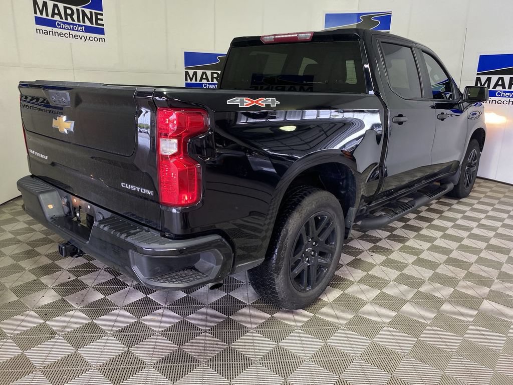 Used 2023 Chevrolet Silverado 1500 Custom AWD/4WD image 16
