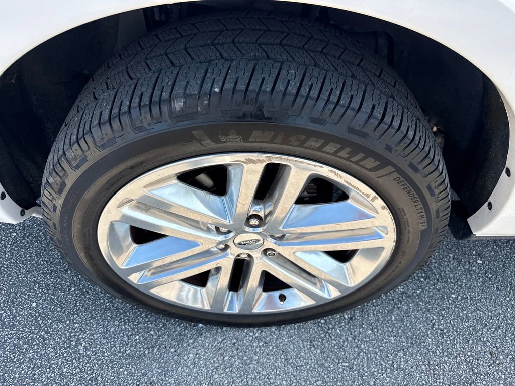 Used 2016 Ford Expedition EL Platinum AWD/4WD image 12