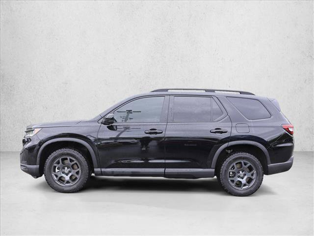 Used 2025 Honda Pilot TrailSport image 8