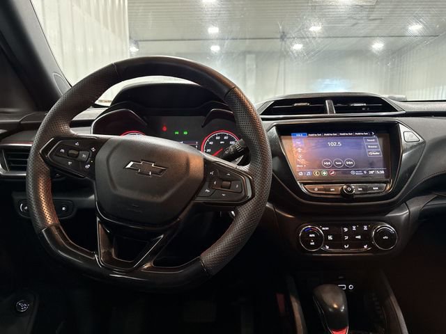 Used 2023 Chevrolet TrailBlazer RS w/ Sun and Liftgate Package image 5
