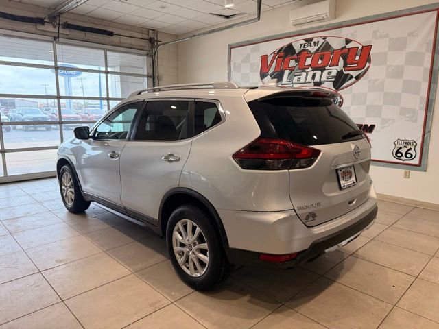 Used 2018 Nissan Rogue SV AWD/4WD image 12