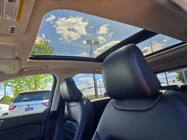 Used 2023 Ford Edge SEL w/ Convenience Package AWD/4WD image 16