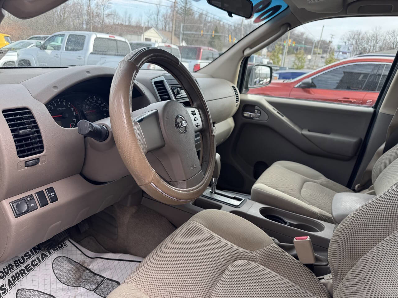 Used 2009 Nissan Frontier SE w/ SE Value Truck Pkg image 15