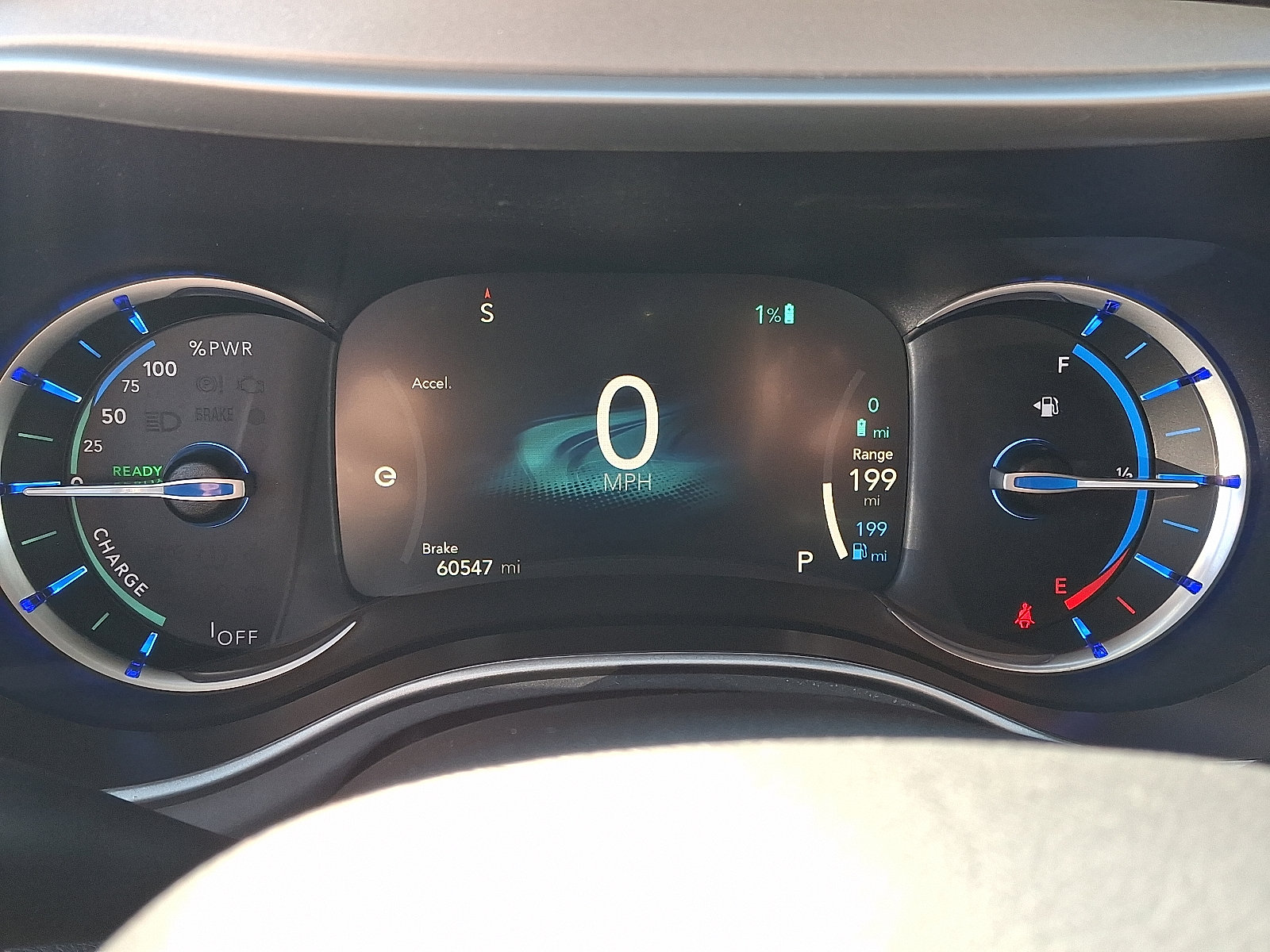Used 2024 Chrysler Pacifica Limited FWD image 23