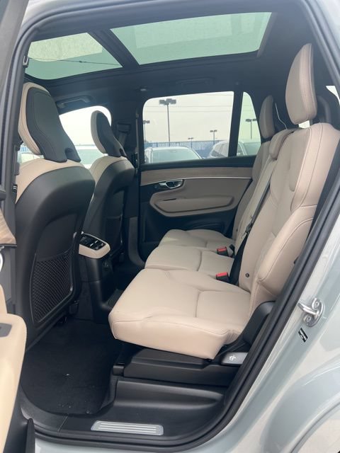 New 2026 Volvo XC90 T8 Plus w/ Protection Package Premier AWD/4WD image 25