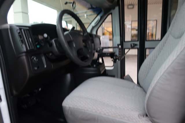 Used 2007 Chevrolet Express 3500 w/ School Bus Package RWD image 7