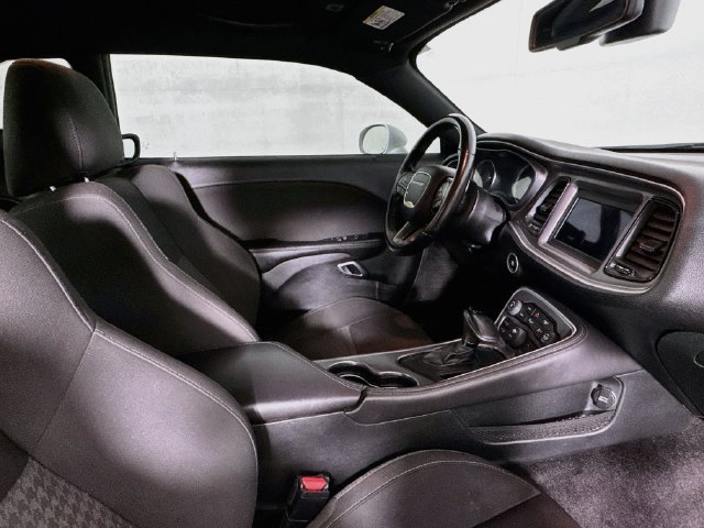 Used 2019 Dodge Challenger R/T RWD image 22