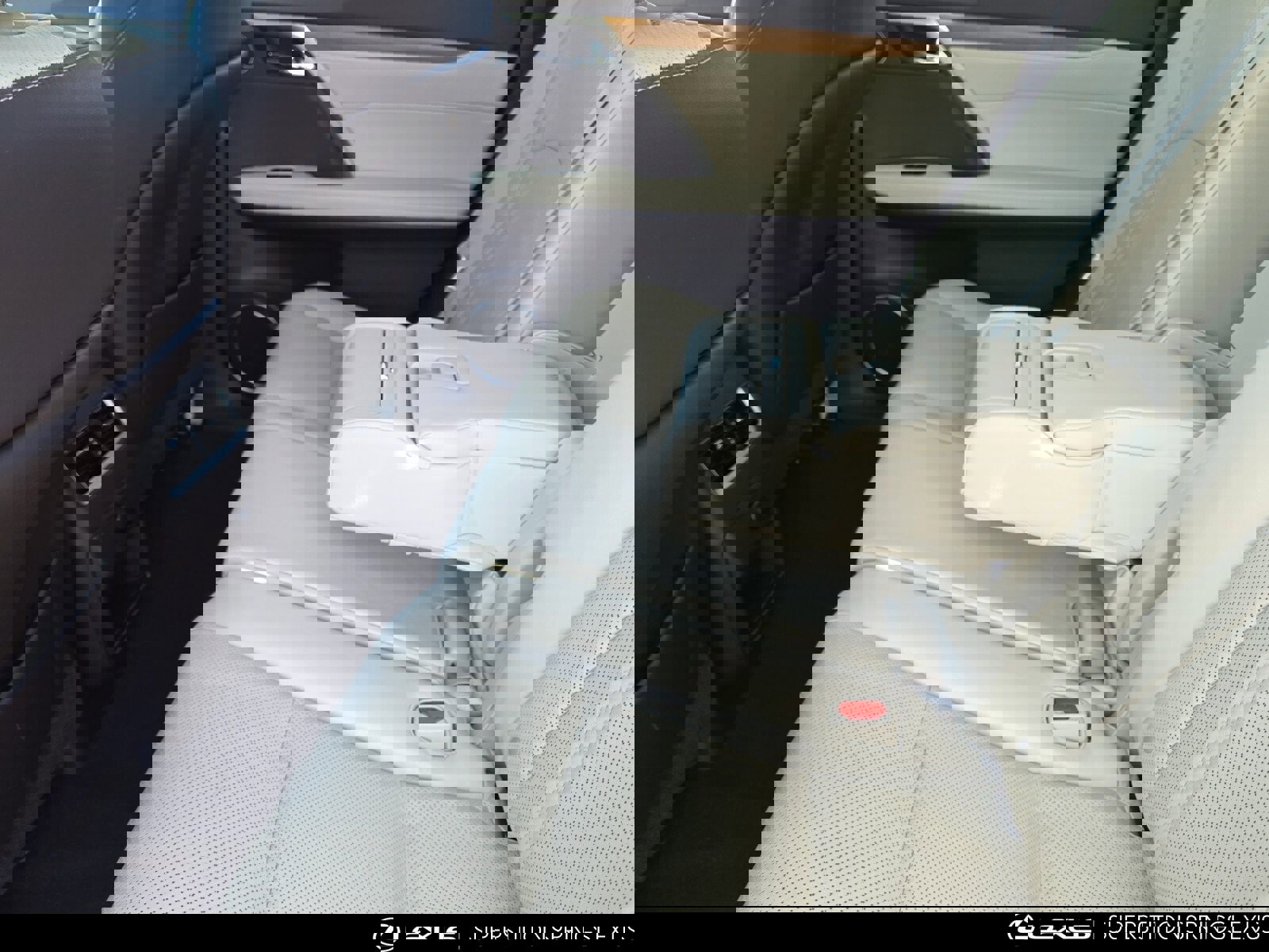 Used 2016 Lexus RX 450h FWD image 28