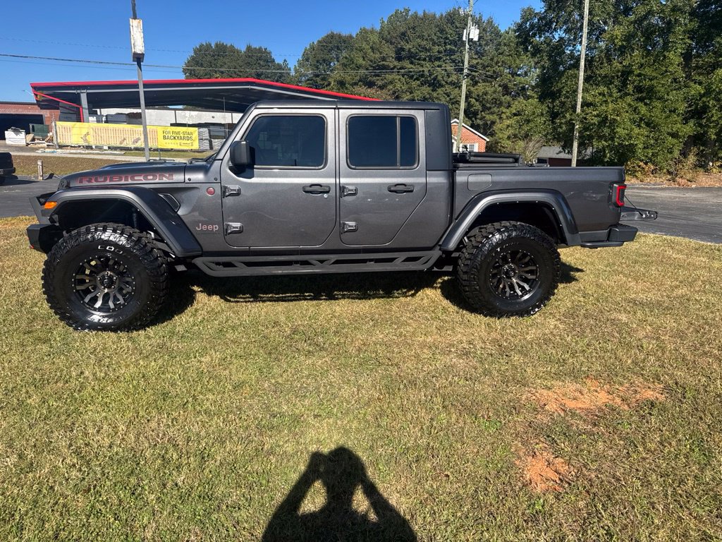 Used 2023 Jeep Gladiator Rubicon w/ Cold Weather Group AWD/4WD image 4