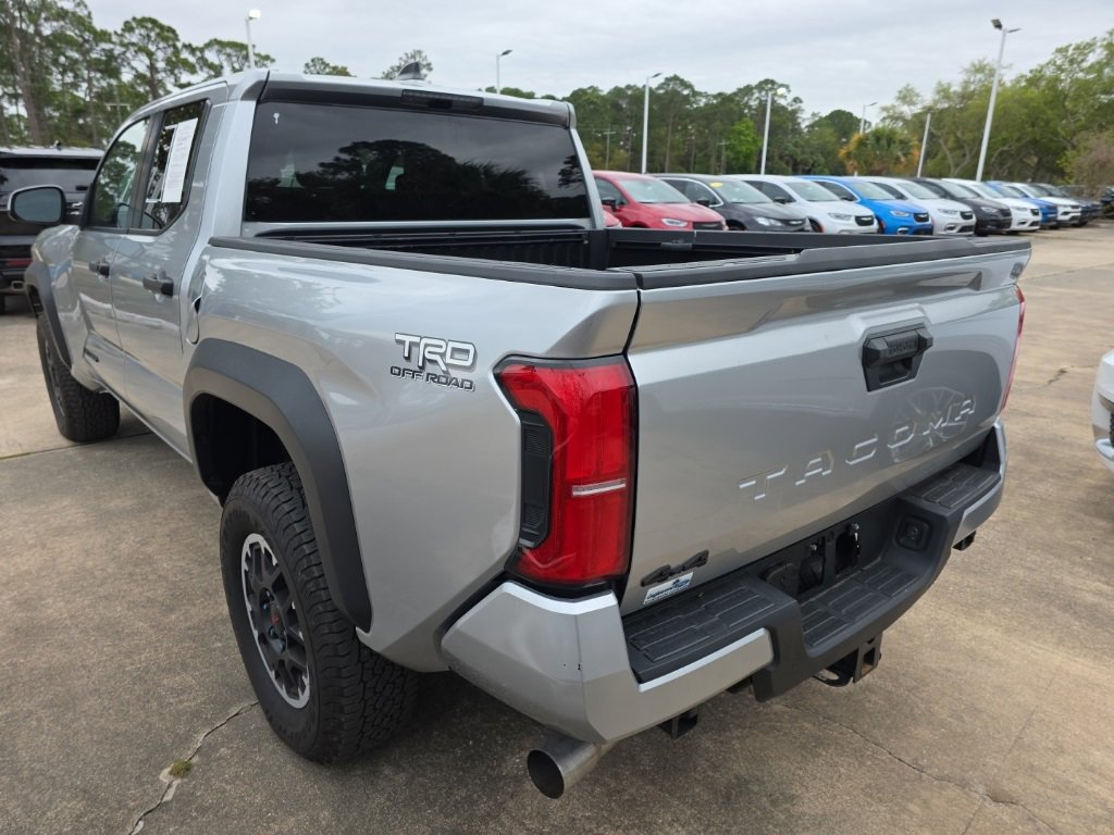 Used 2024 Toyota Tacoma TRD Off-Road image 3