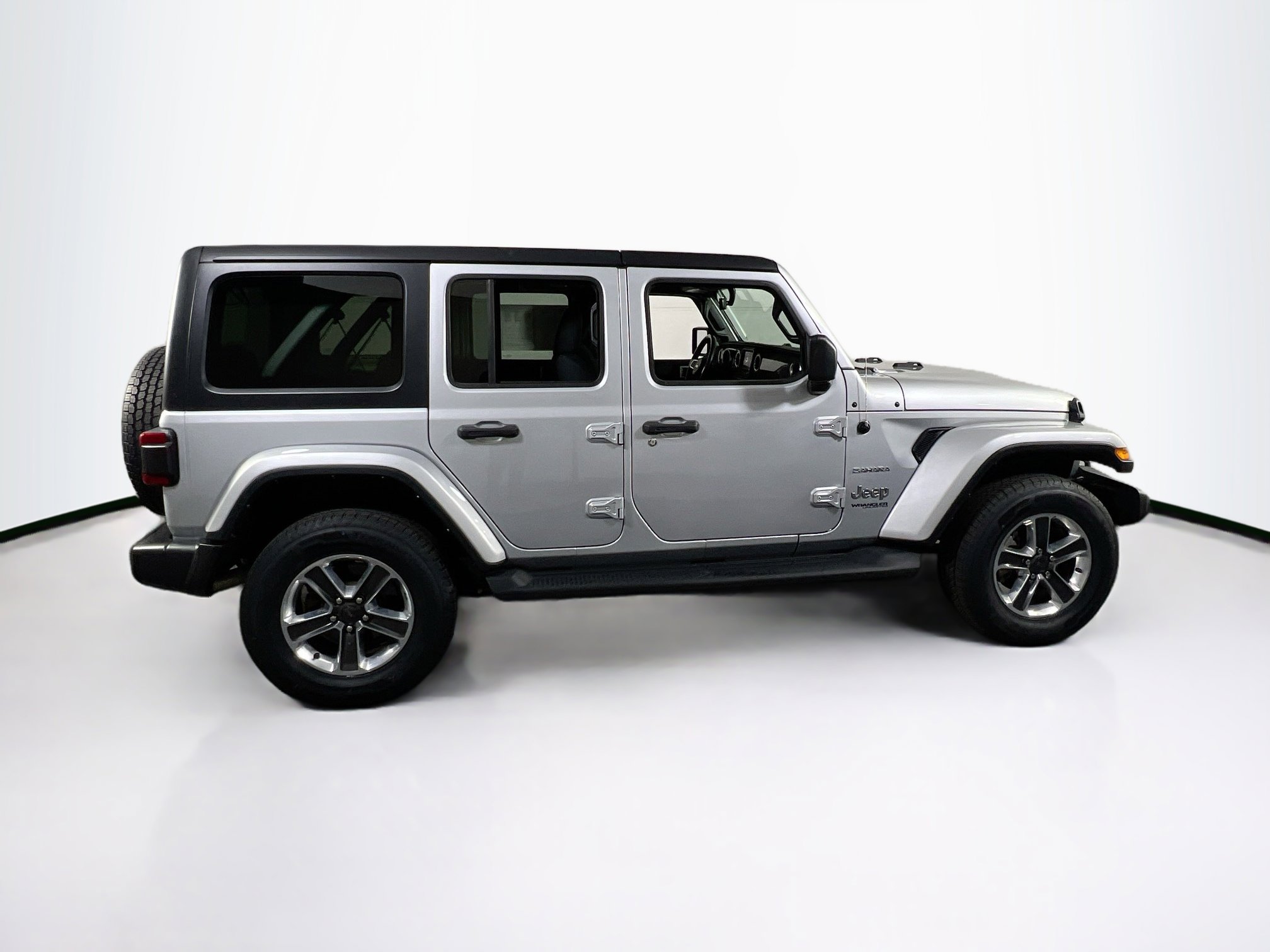 Used 2022 Jeep Wrangler Unlimited Sahara w/ LED Lighting Group image 4