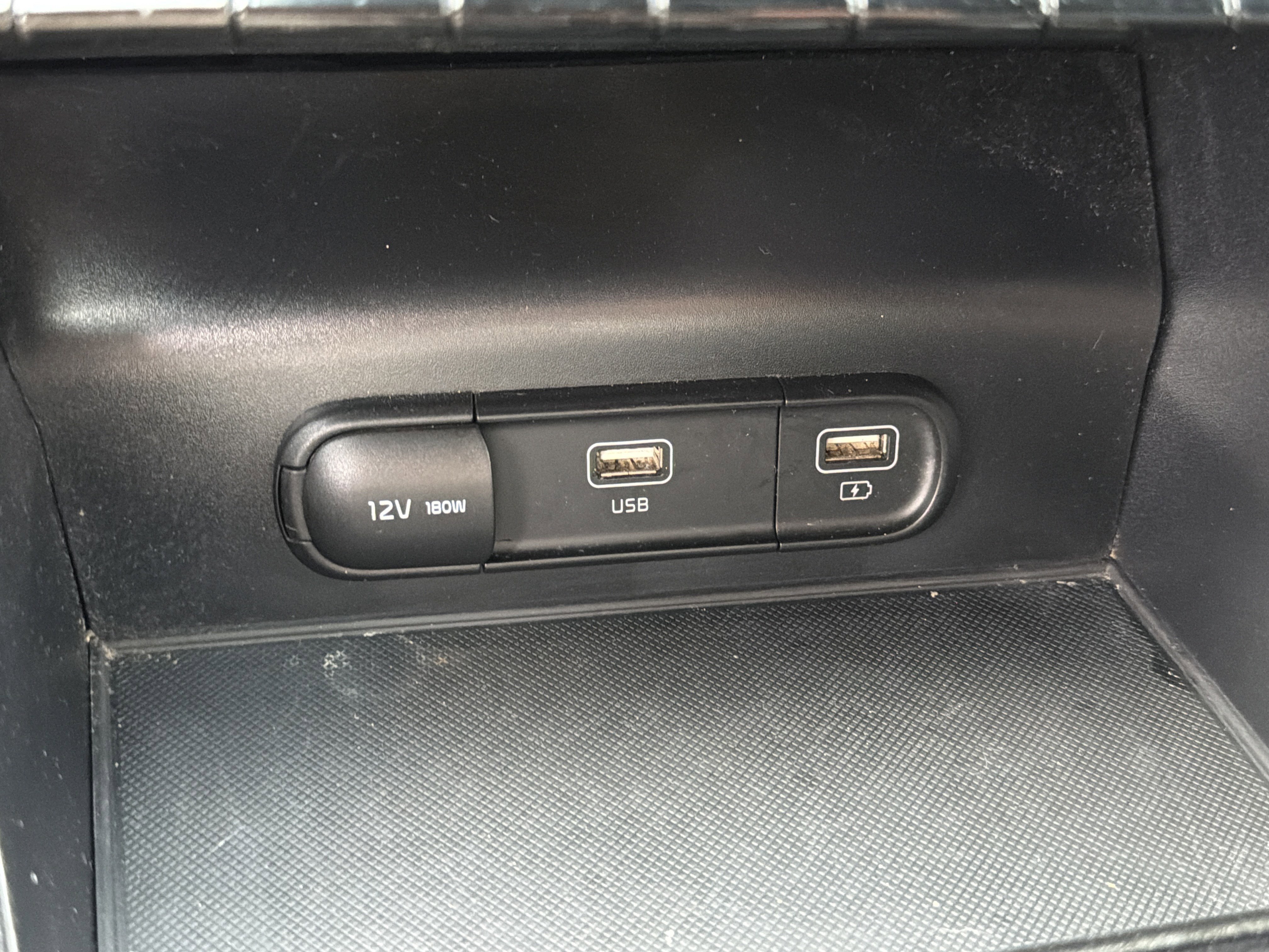 Used 2023 Kia K5 GT-Line image 31