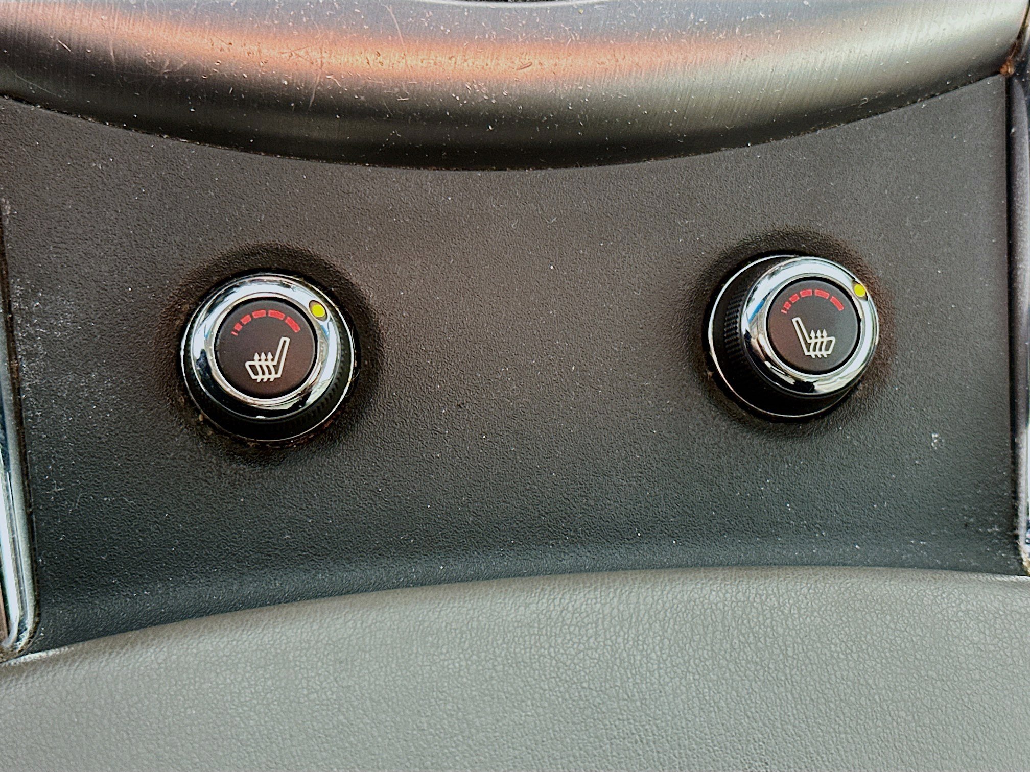 Used 2010 INFINITI G37 Journey w/ Premium Pkg image 25