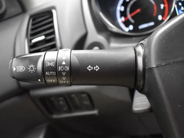 Used 2024 Mitsubishi Outlander Sport SE image 25