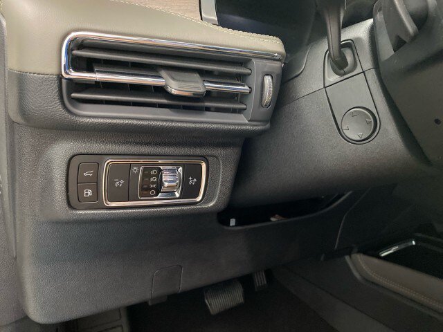 New 2024 Lincoln Corsair Grand Touring w/ Equipment Group 301A AWD/4WD image 17