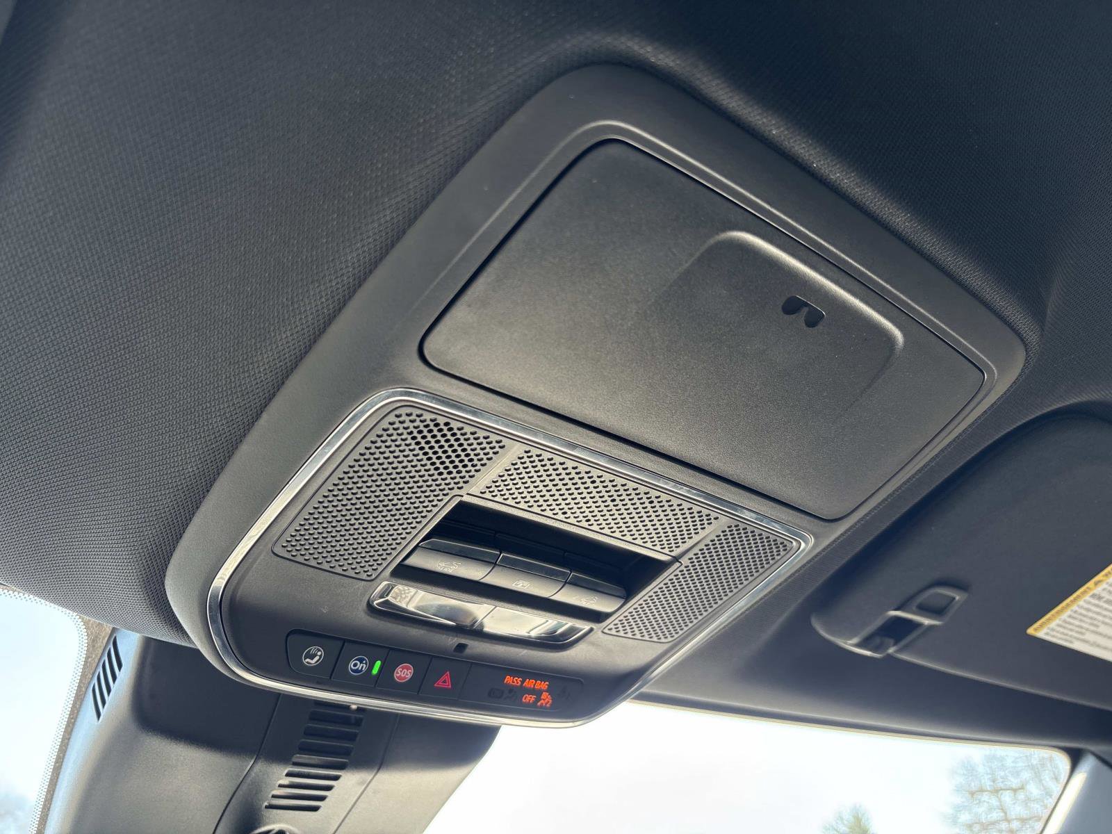 Certified 2024 GMC Acadia Denali w/ Super Cruise Package image 24