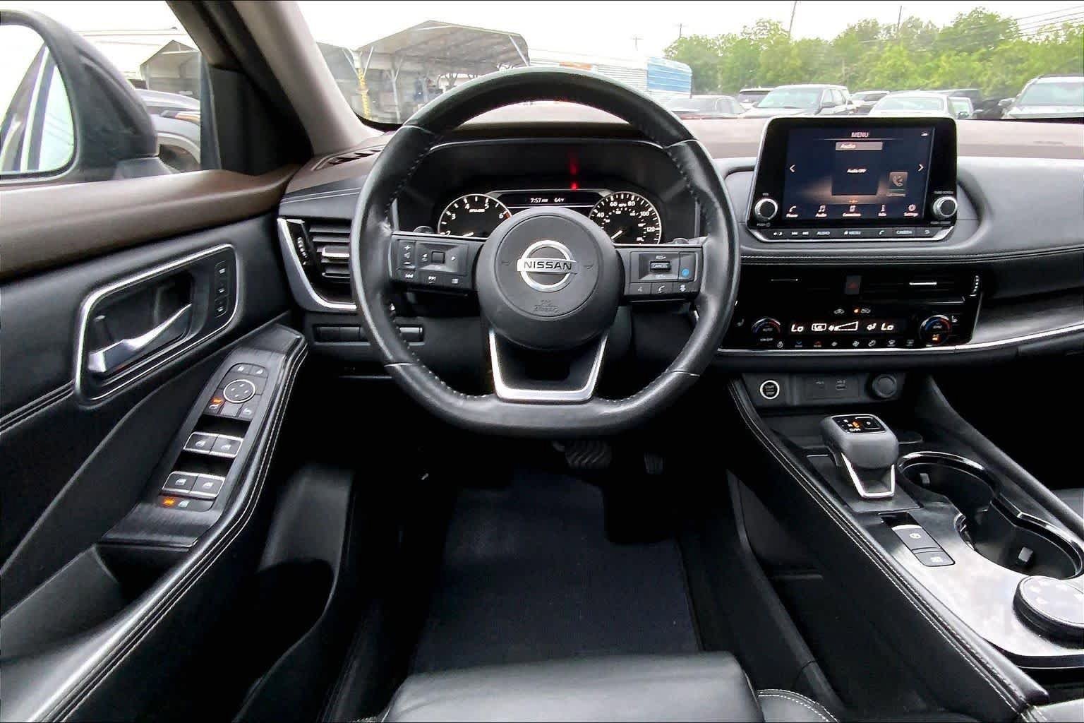 Used 2021 Nissan Rogue SL AWD/4WD image 6