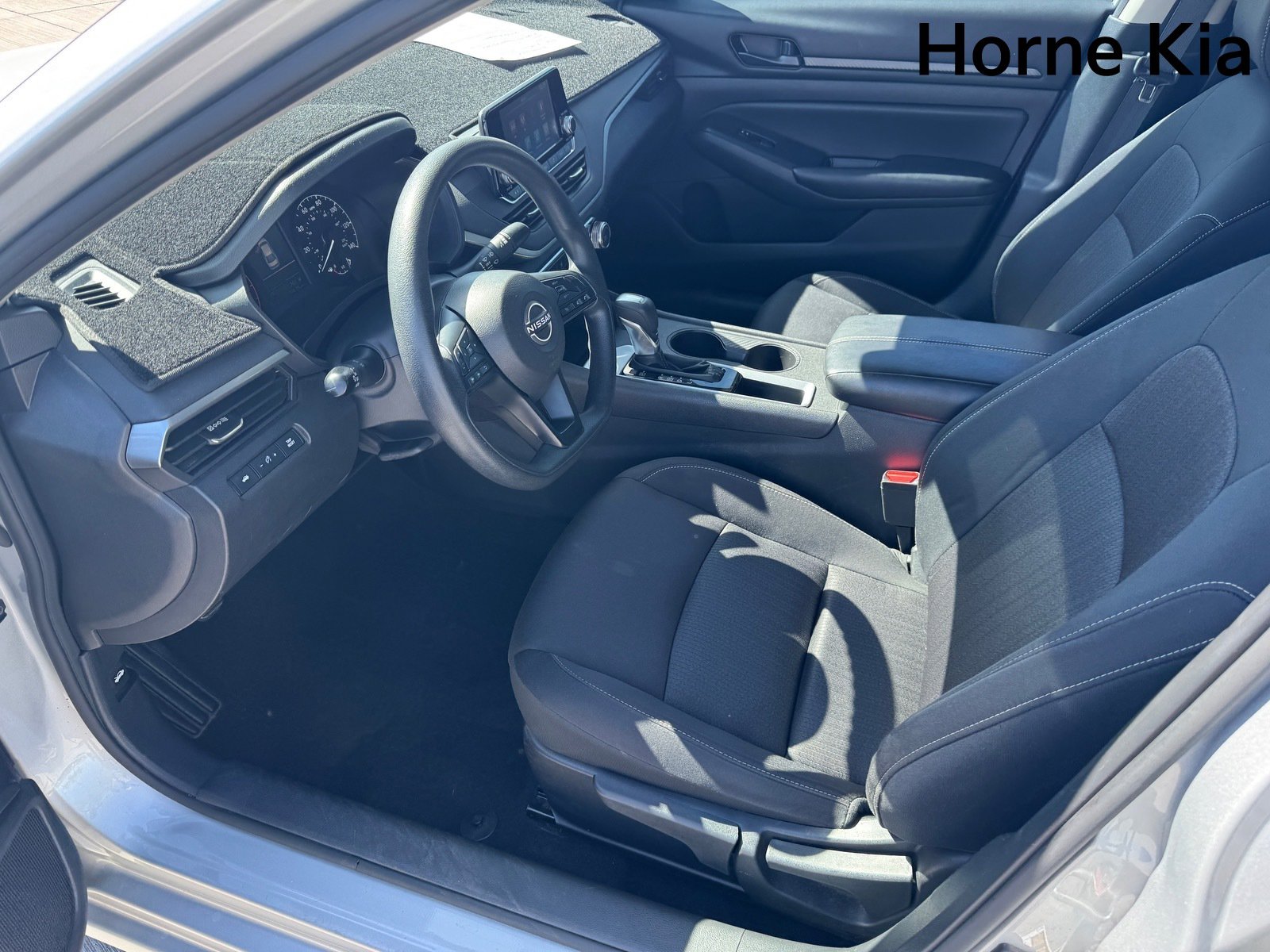 Used 2023 Nissan Altima 2.5 S image 9