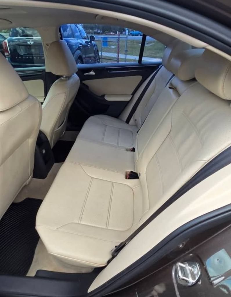 Used 2015 Volkswagen Jetta TDI SEL FWD image 9