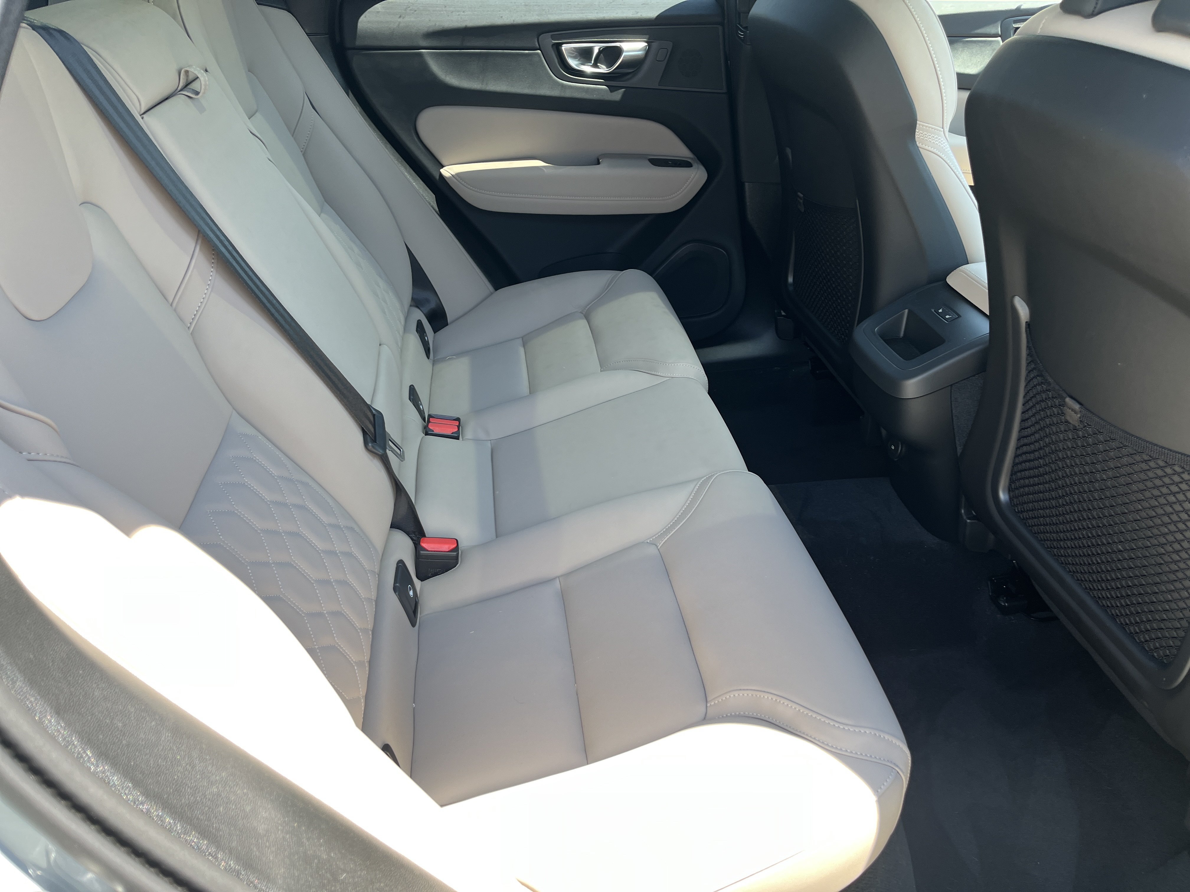 New 2026 Volvo XC60 B5 Plus w/ Protection Package Premier AWD/4WD image 10