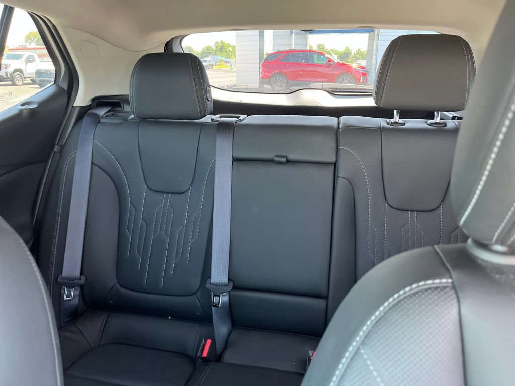Used 2024 Buick Encore GX Avenir w/ Avenir Technology Package FWD image 13