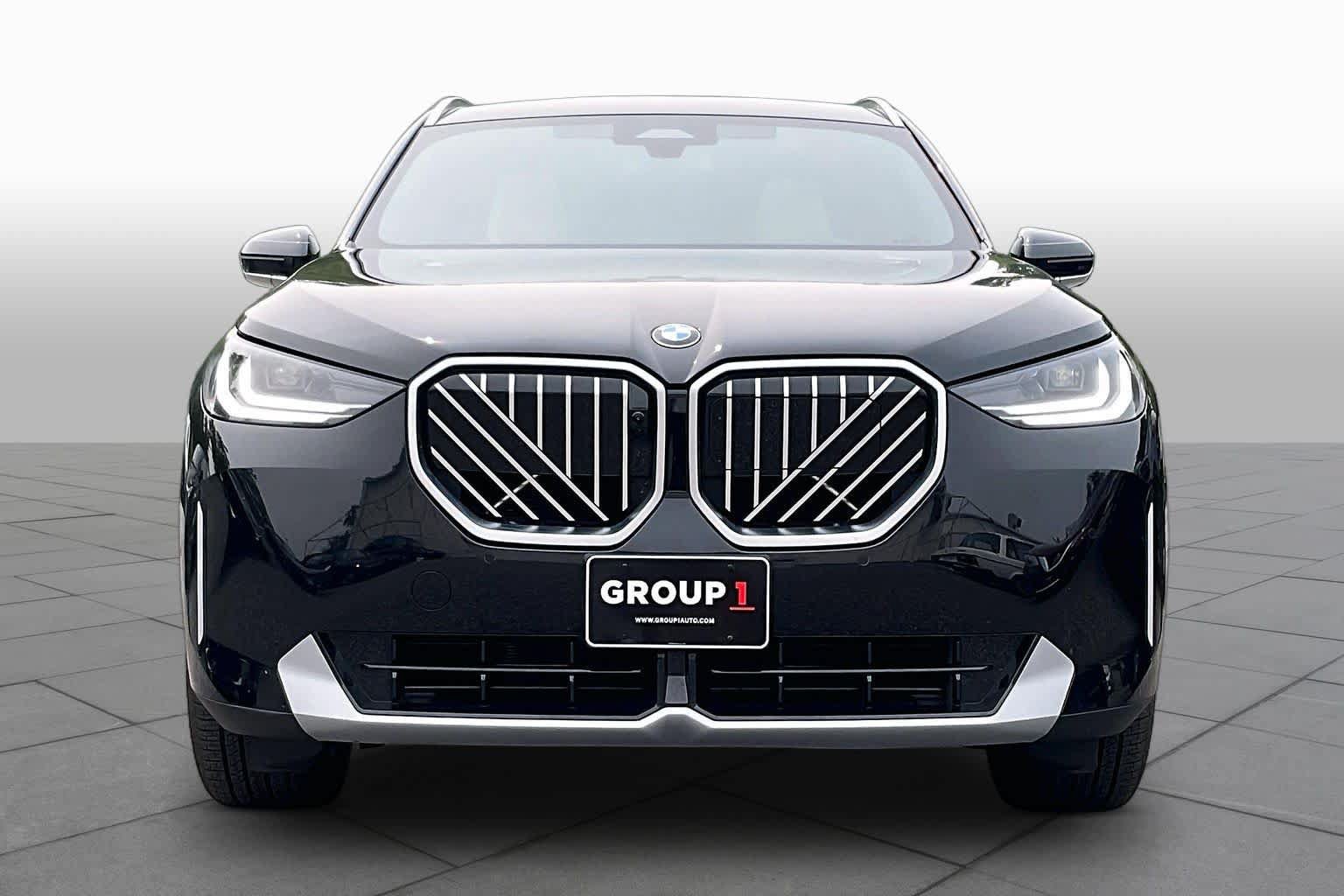 Used 2026 BMW X3 xDrive30i w/ Premium Package AWD/4WD image 3