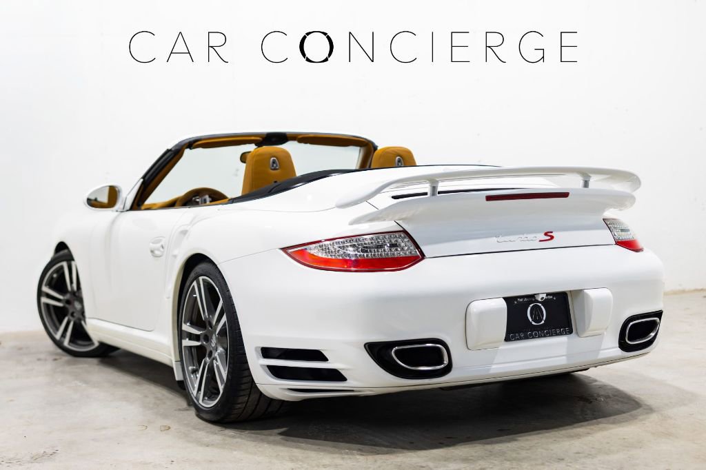 Used 2011 Porsche 911 Turbo S image 9