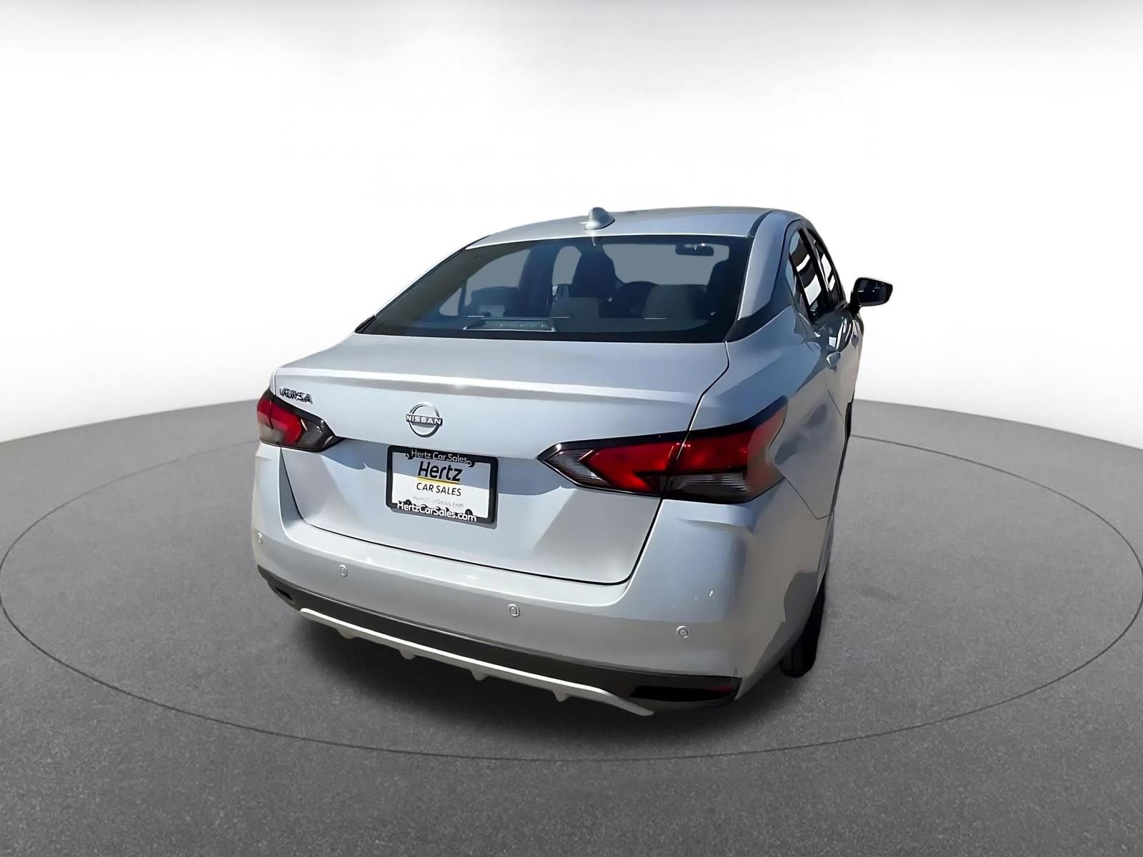 Used 2025 Nissan Versa SV FWD image 14