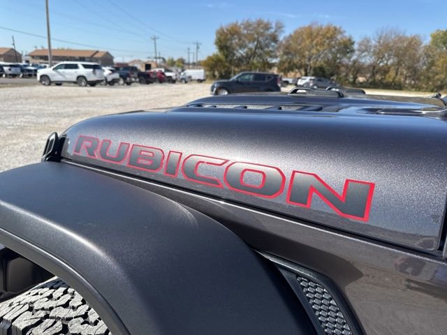 Used 2024 Jeep Wrangler Unlimited Rubicon AWD/4WD image 8
