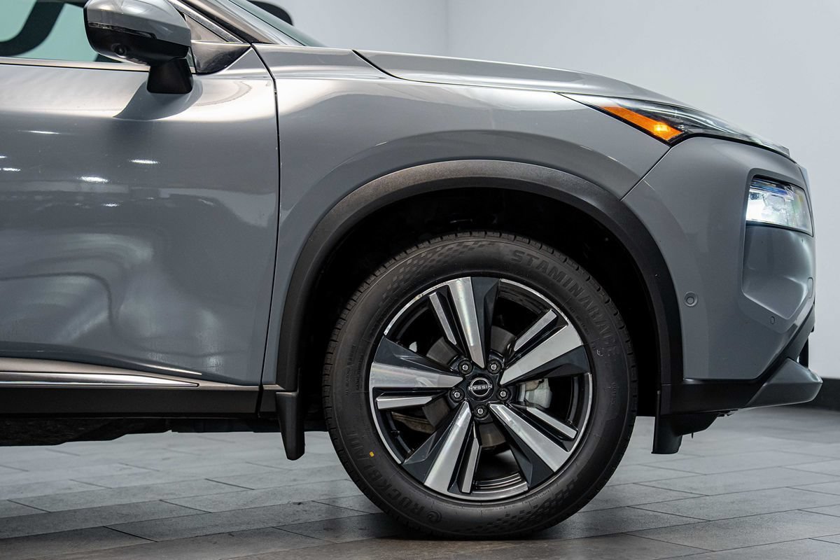 Used 2022 Nissan Rogue SL w/ SL Premium Package FWD image 9