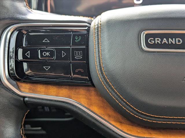 Used 2022 Jeep Grand Wagoneer Series III w/ Rear Seat Video Group 1 image 11